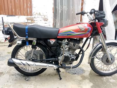 Honda 125 cg bike urgent for sale hai 2017 model 0314/3794876