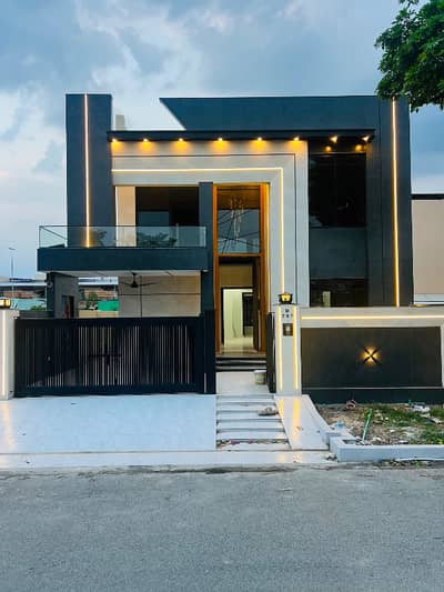 10 Marla Ultra-Luxury Modern Villa For Sale In City Housing Sialkot (B-Block) With Park Facing And Double-Height Lobby