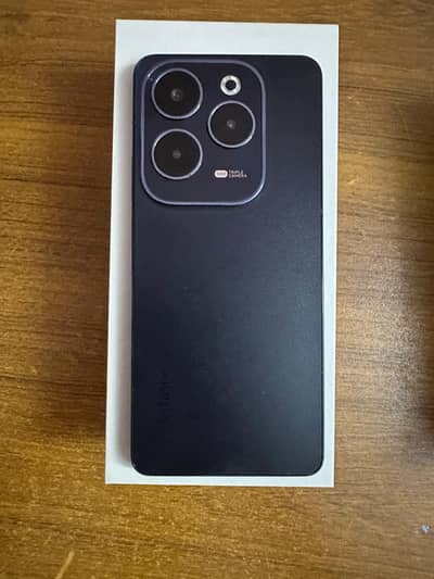 Infinix Hot 40