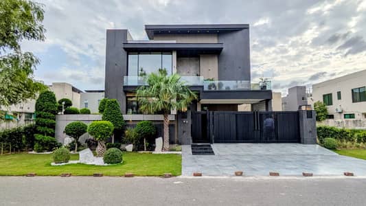 Prime Location 1 Kanal Super Lavish Bungalow for Sale | DHA Phase 5 Lahore | Near Wateen Chowk & Penta Square | Demand: 850 Lacs