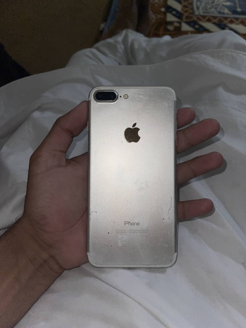 Apple iPhone 7 Plus 8