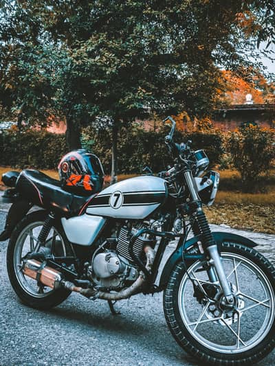Suzuki Gs 150 SE