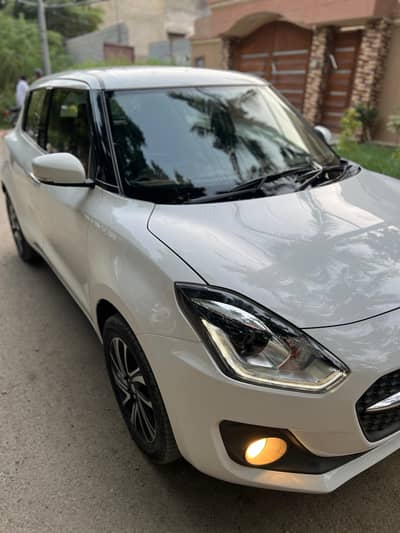 Suzuki Swift 2022 GLX CVT Bumper to bumper genuine paint