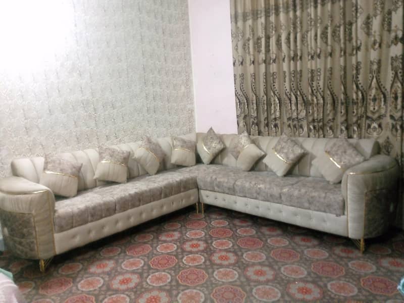 Neat,clean well maintained 1