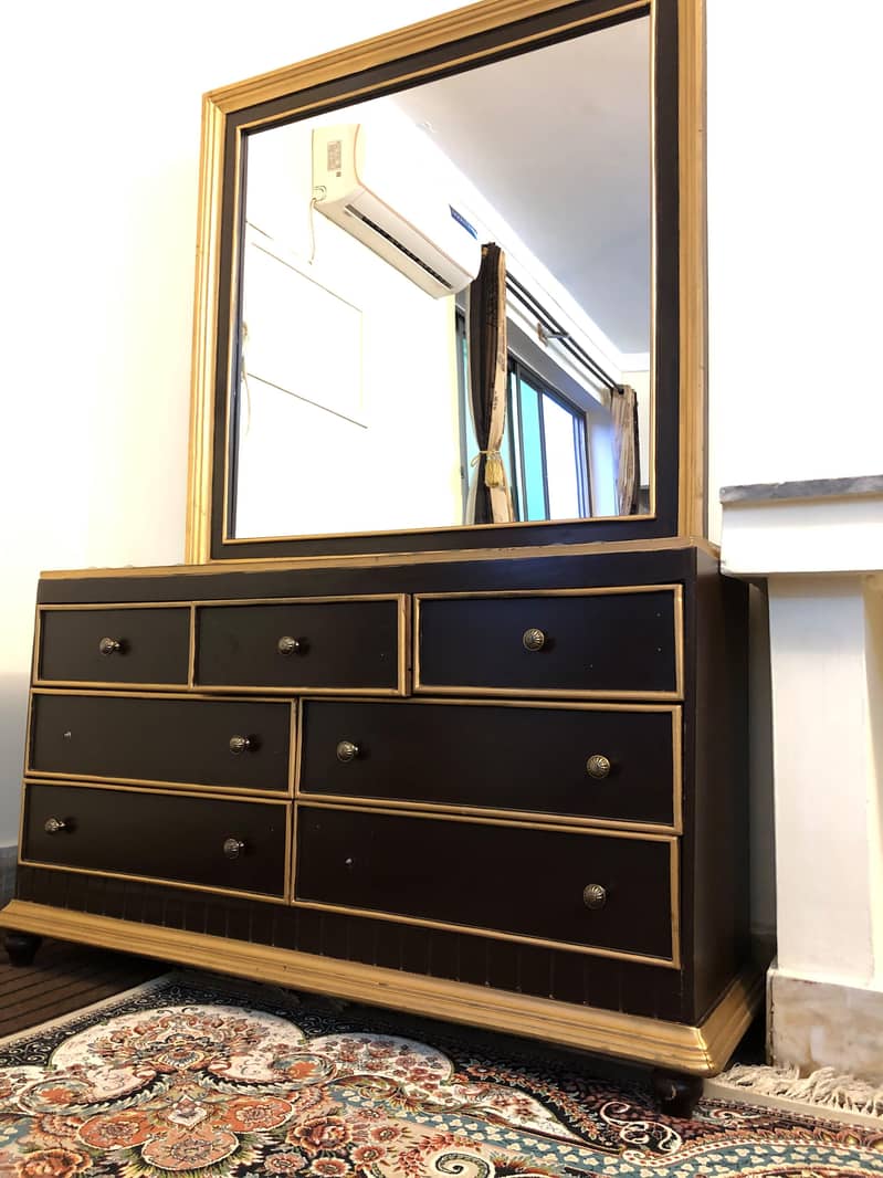 dressing table 1