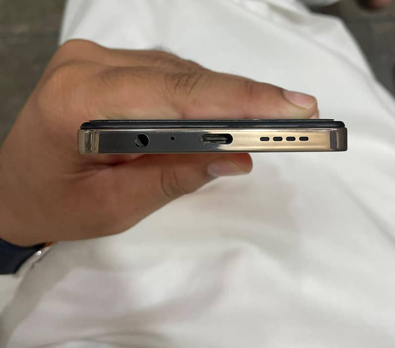 Infinix Note 30 4