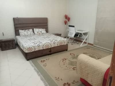 Falcon Complex Gulberg !!! 2 Rooms Only Best For Ladies Aur Any Couple