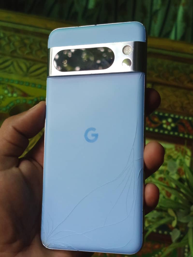 Google Pixel 8 Pro 1