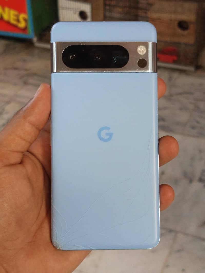 Google Pixel 8 Pro 3