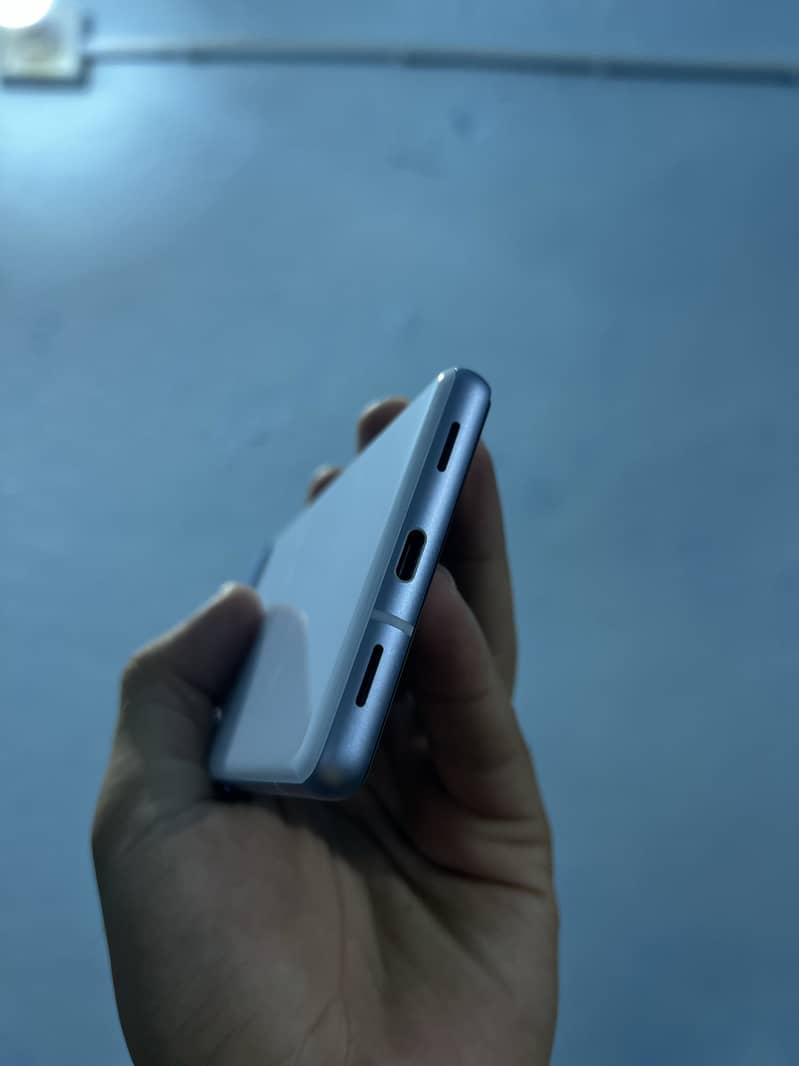 Google Pixel 7a 2