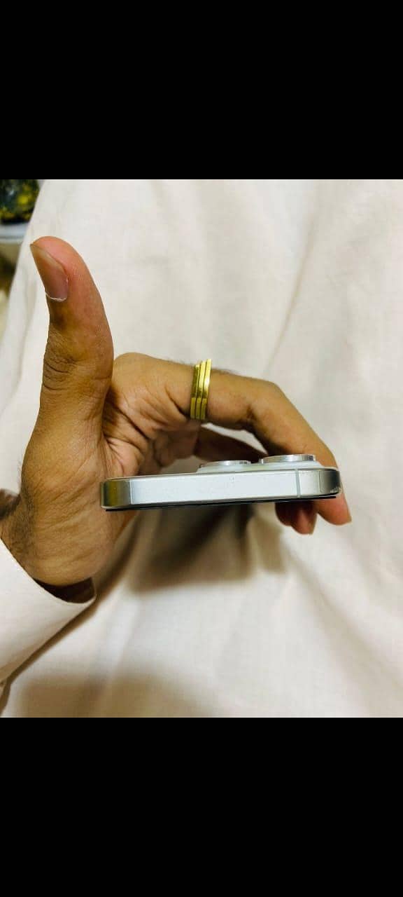 Apple iPhone 15 Pro 5
