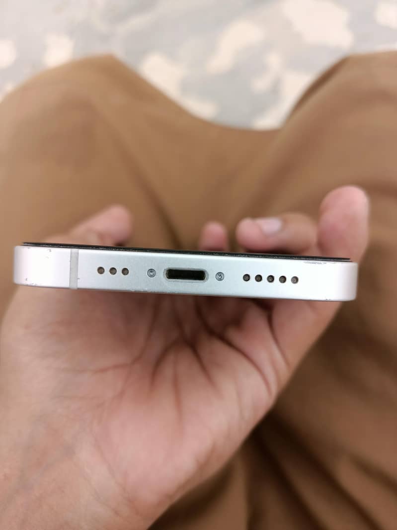 Apple iPhone 14 2