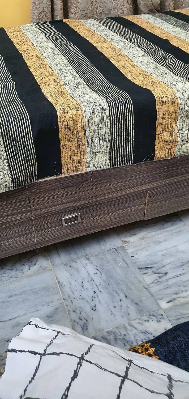 Single Bed pair important 0