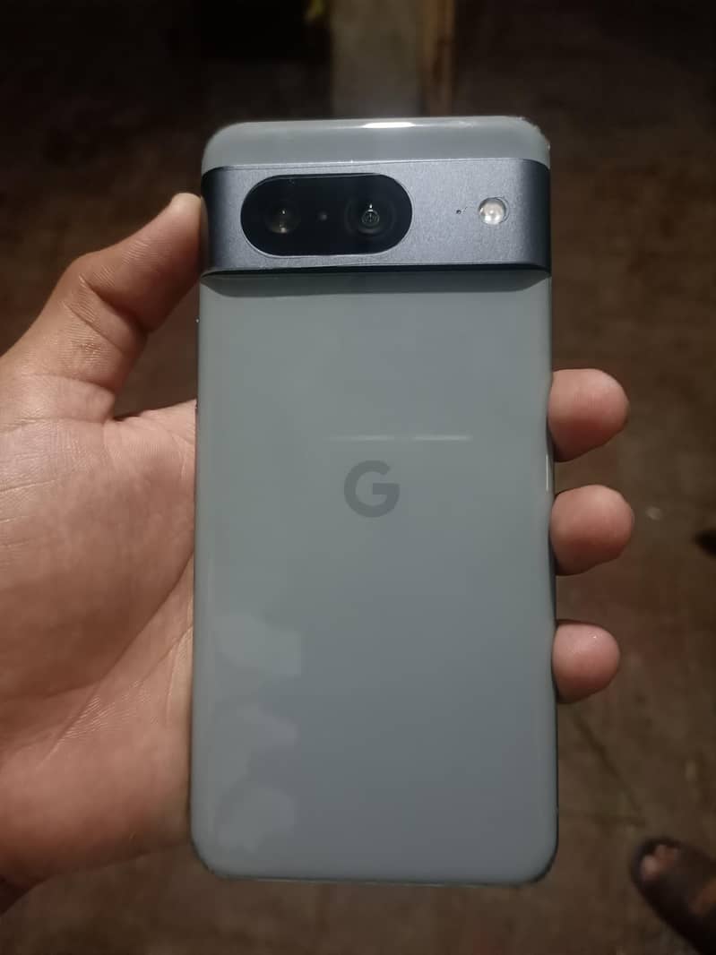 Google Pixel 8 1