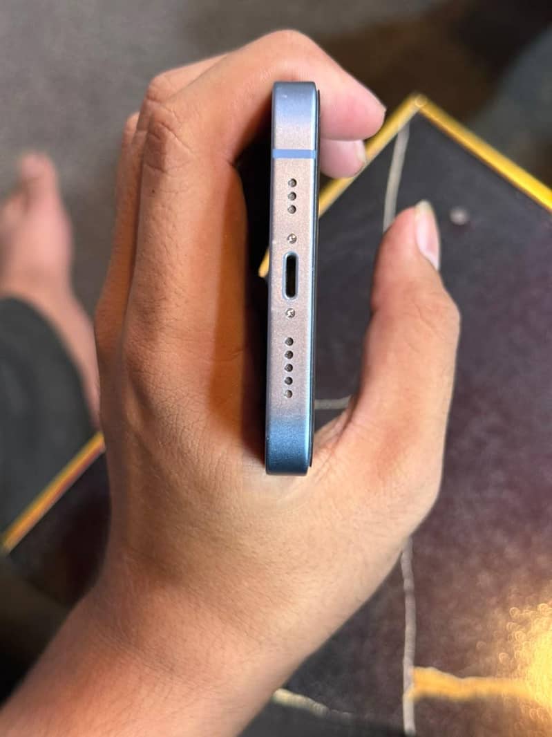 Apple iPhone 14 5