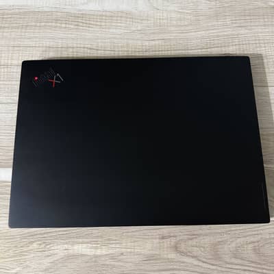 Lenovo X1 Carbon Gen 9 Core i7 11gen