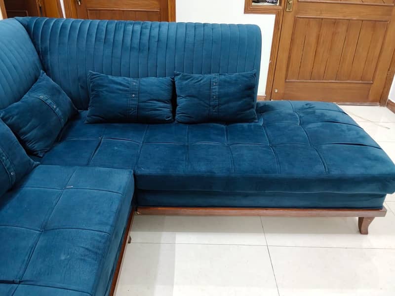 Blue colour sofas 1