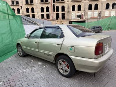 Suzuki Baleno 2001
