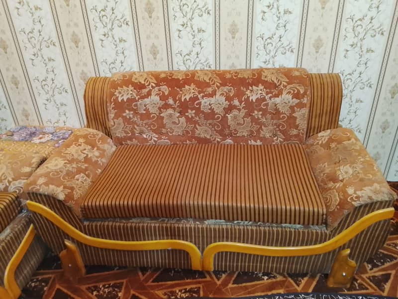 four seeter sofa set 1