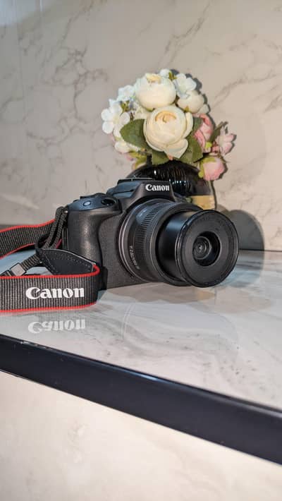 Canon EOS R50 (18-45)