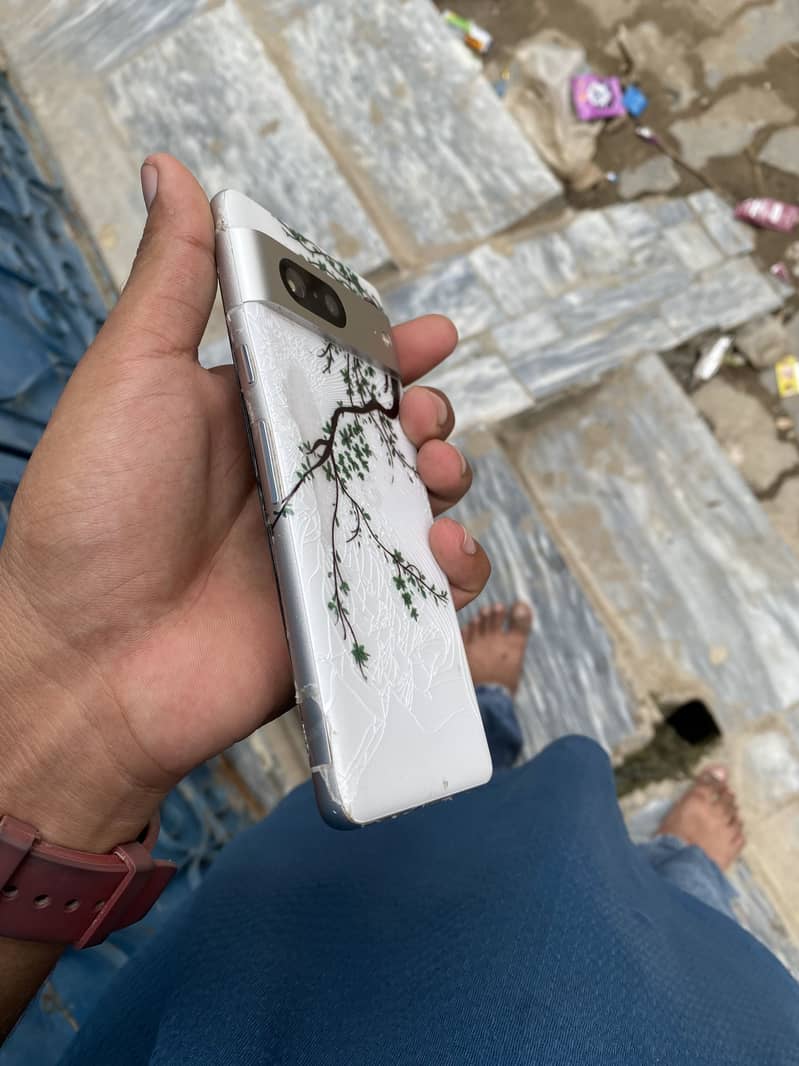Google Pixel 7 3