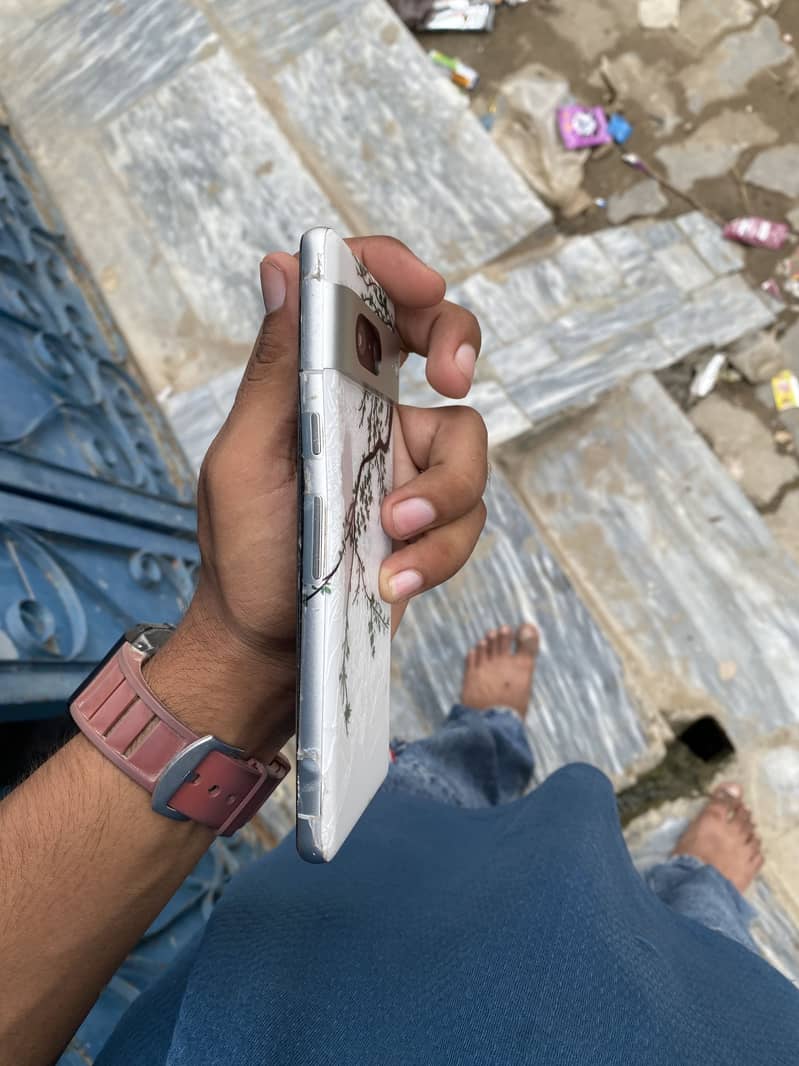 Google Pixel 7 5