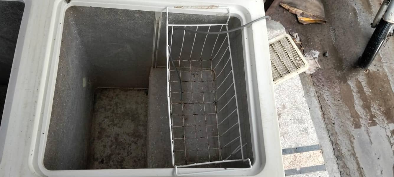 Dawlance Deepfreezer 5