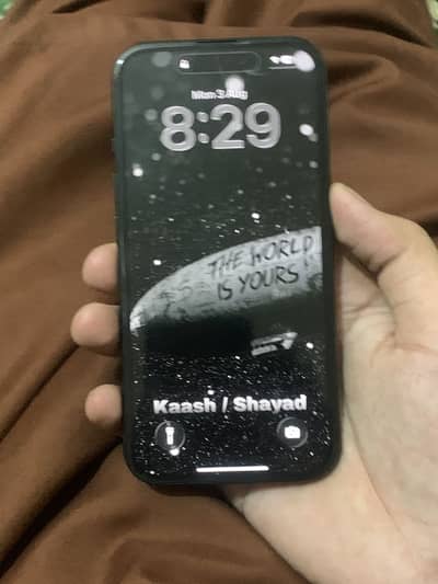 Apple iPhone 16