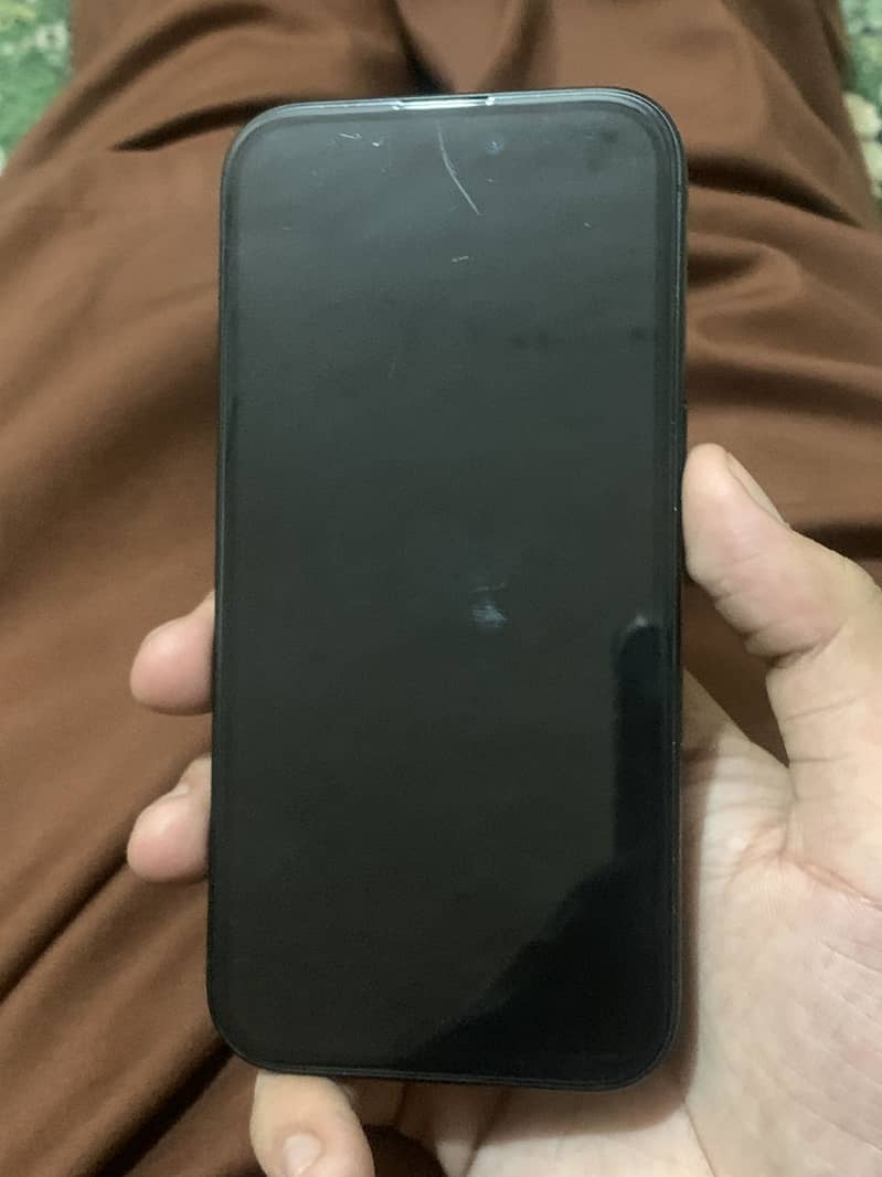 Apple iPhone 16 5