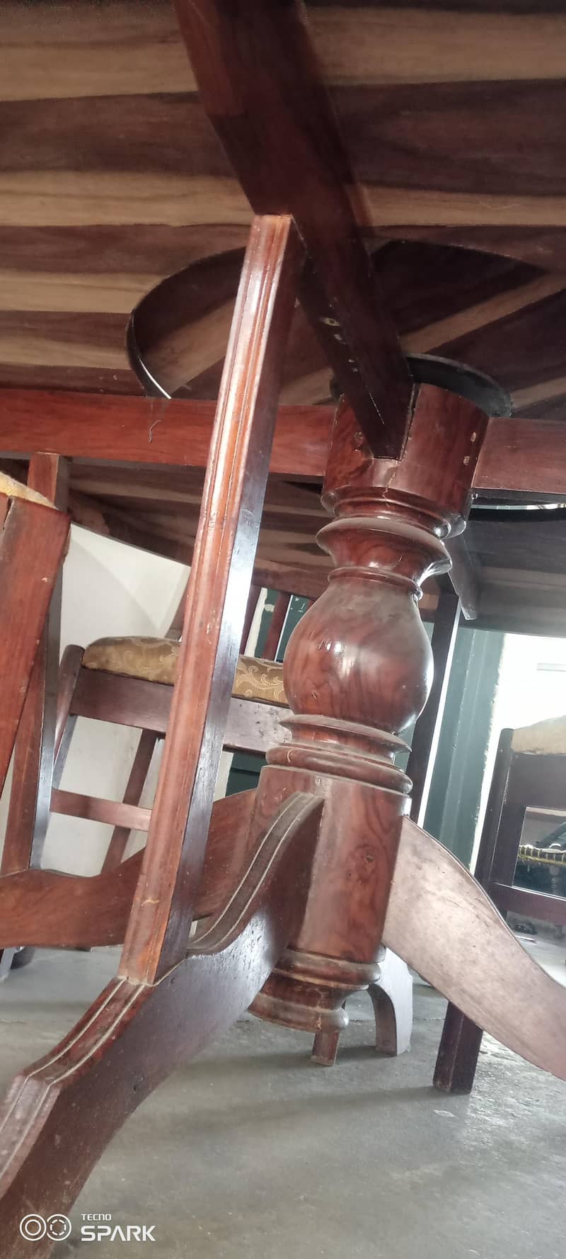 Dining table 4