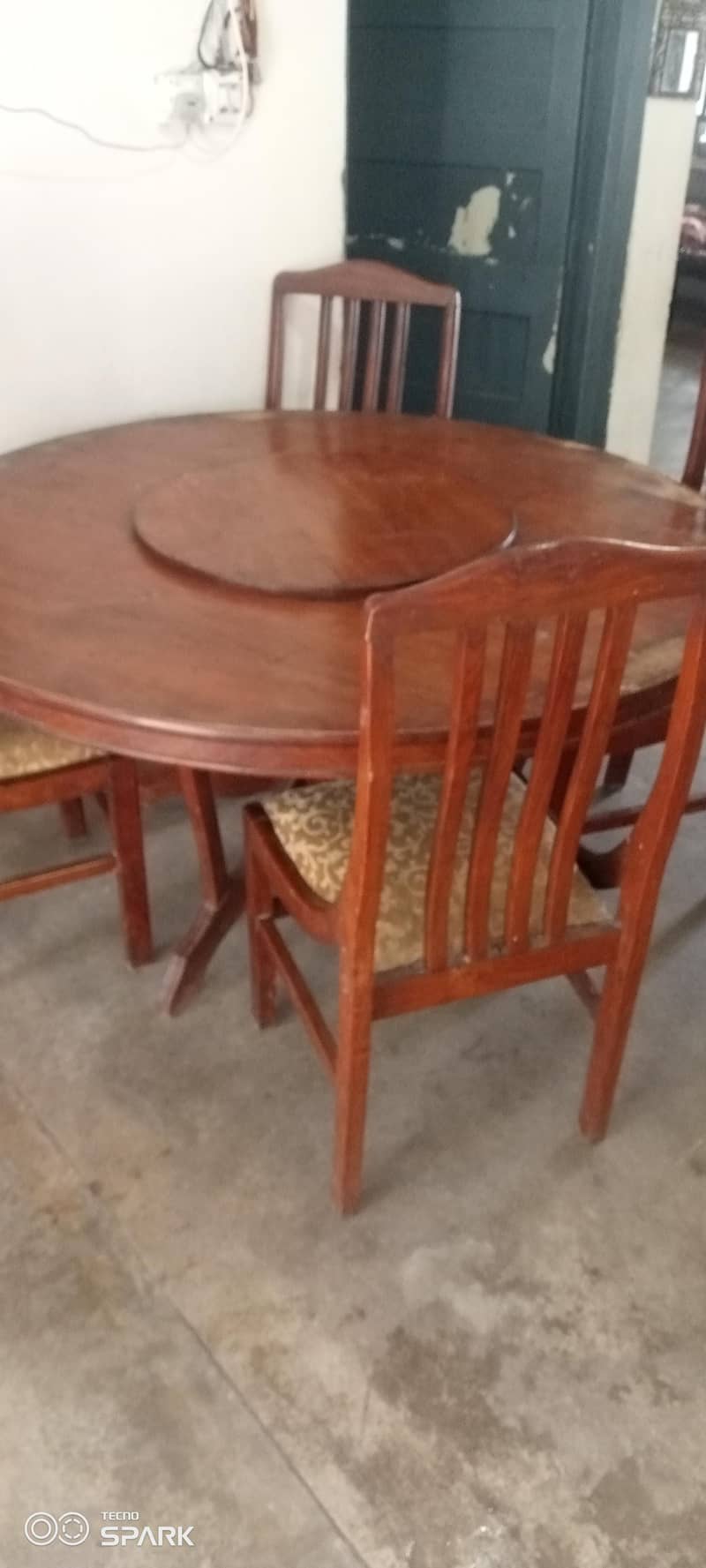 Dining table 6