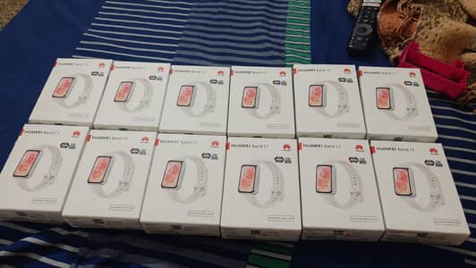 Huawei band 11 white color