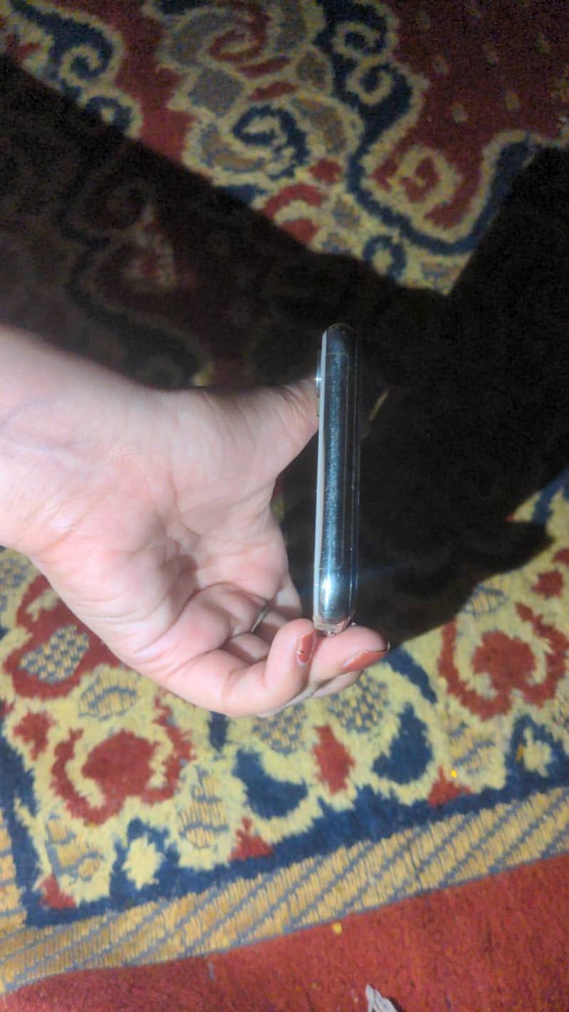 Apple iPhone X 2