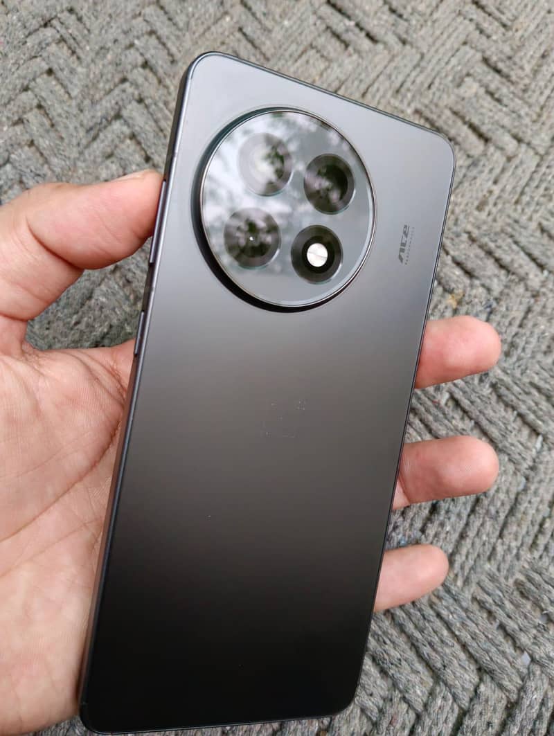 One Plus Ace 5 1