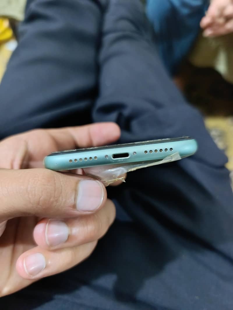 iPhone 11 1