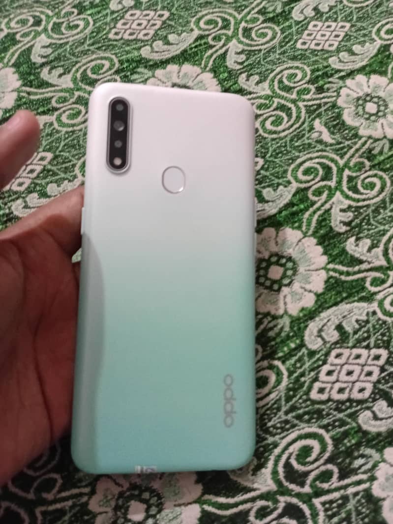 OPPO A31 1