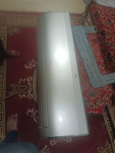 gree 1.5 ton DC inverter ac
