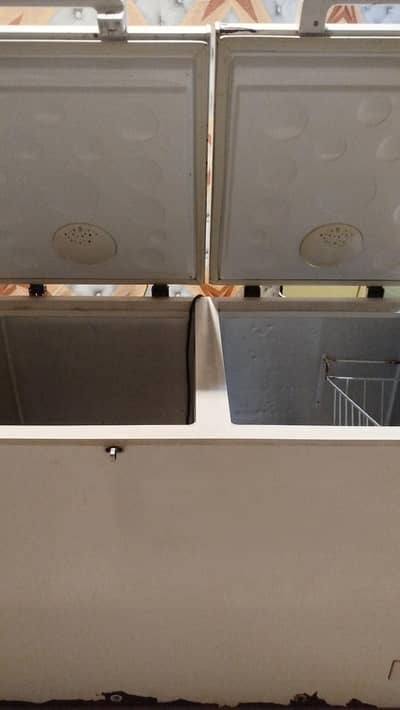 freezer double door no open no repair. orignal .