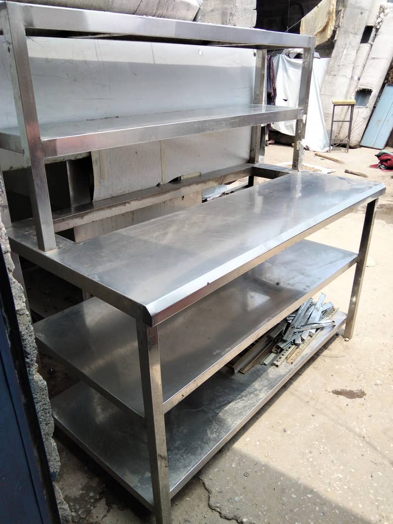 table,and stow 0