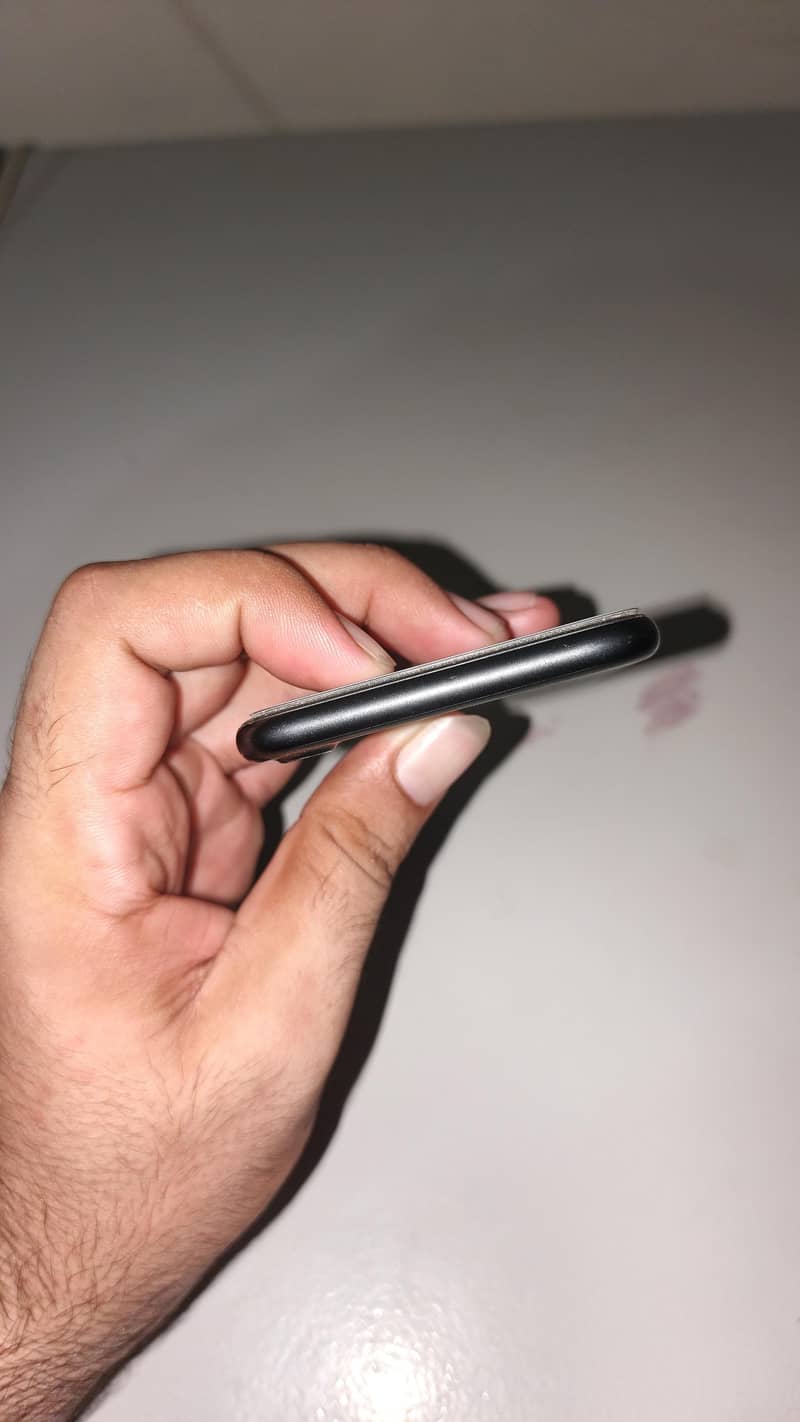 Apple iPhone 7 4