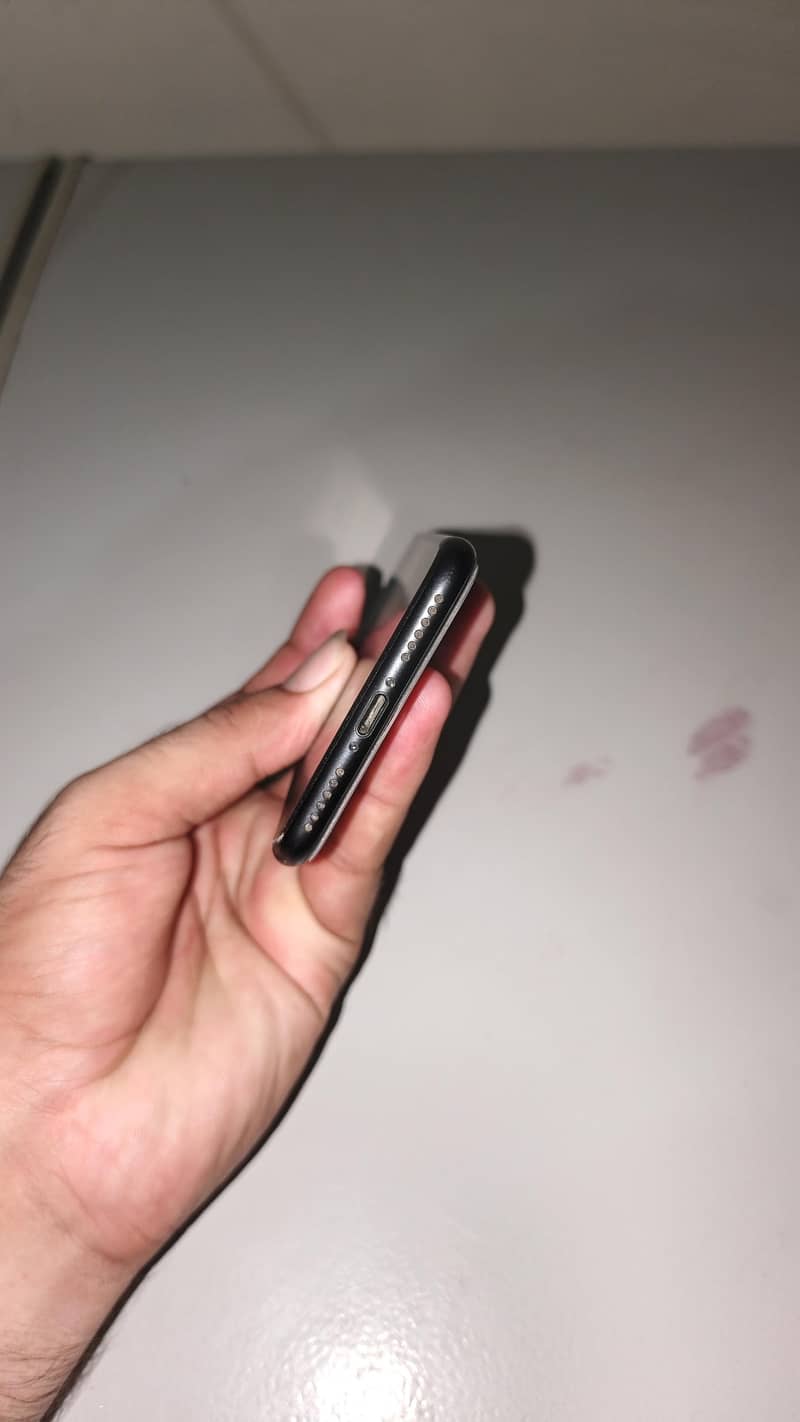 Apple iPhone 7 5
