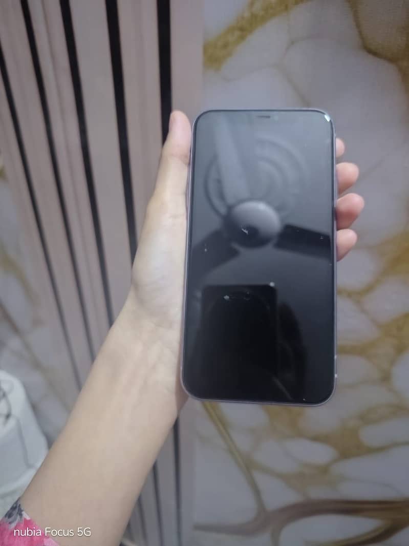 Apple iPhone 11 8
