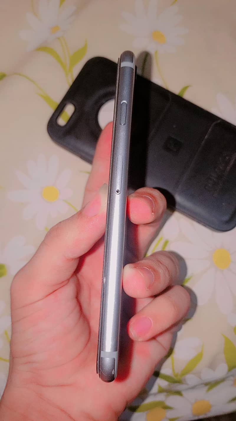 Apple iPhone 6 2