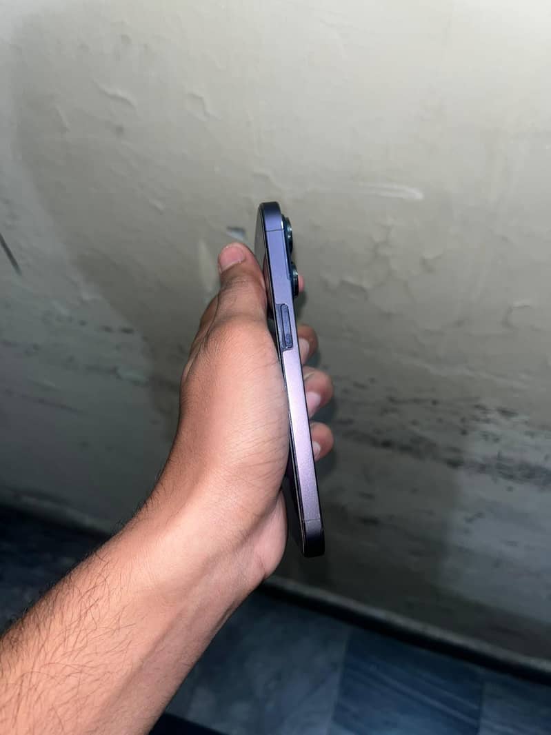 Apple iPhone 14 Pro 4