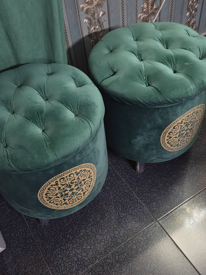stools for bedroom 1