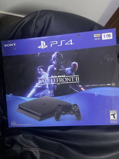 PS4 Slim 1TB.