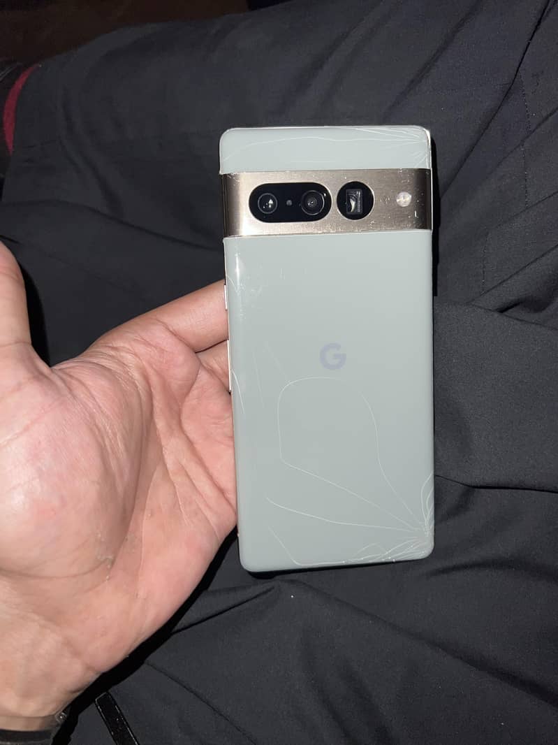 Google Pixel 7 Pro 4