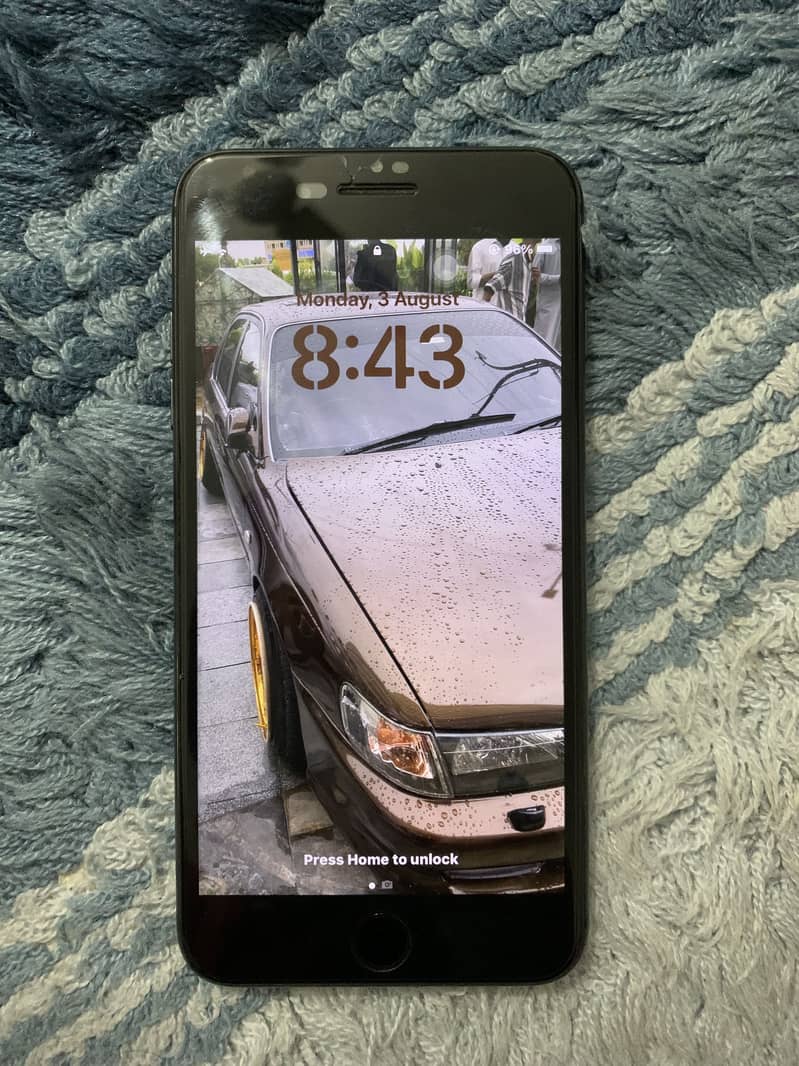 Apple iPhone 8 Plus 6