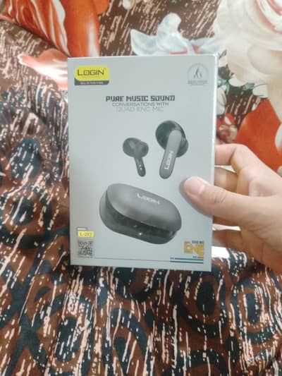 Login l207 earbuds full neat and clean