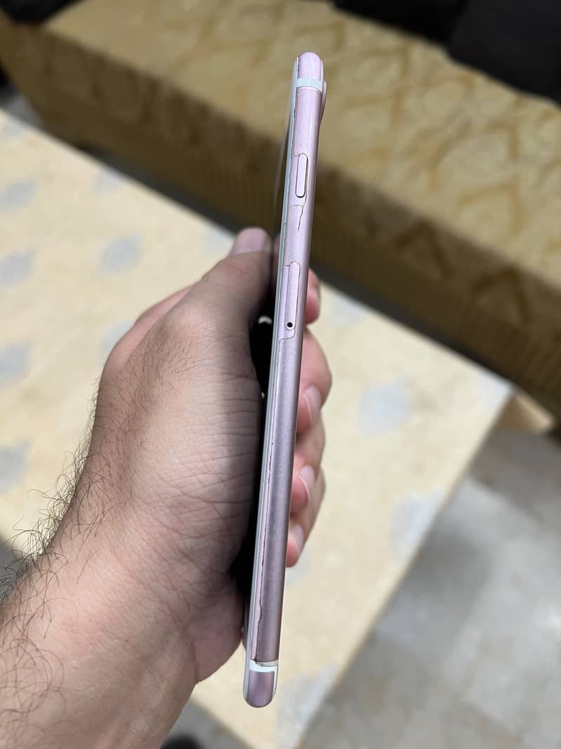 Apple iPhone 7 Plus 5